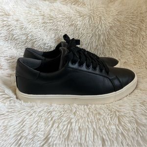 Sam Edelman Ethyl Black and White Sneakers size 9